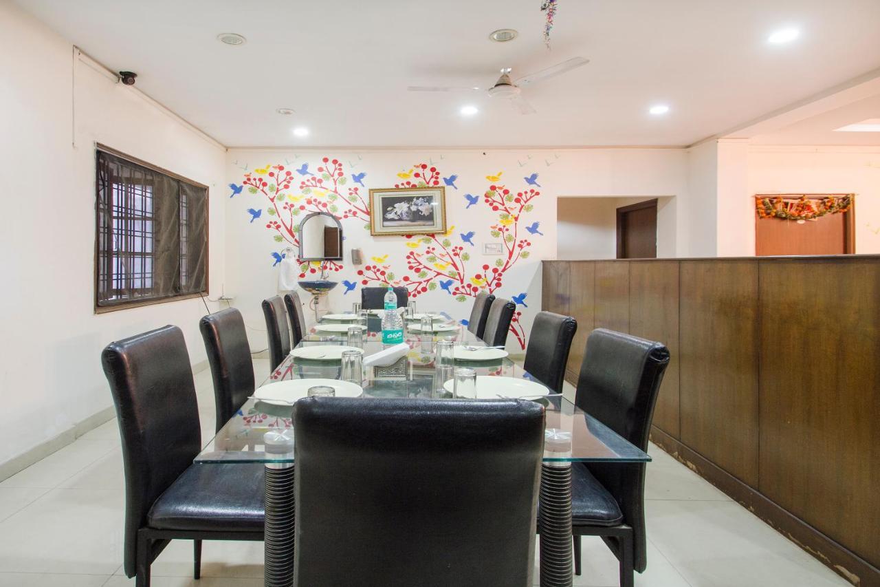 היידראבד Vaccinated Staff - Oyo 11400 The Down Town Suites מראה חיצוני תמונה